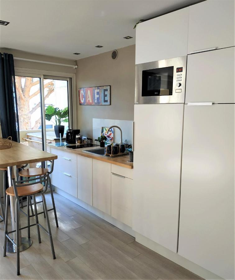 Charmant Appartement A 350M De La Plage Et Du Port Fréjus Zewnętrze zdjęcie