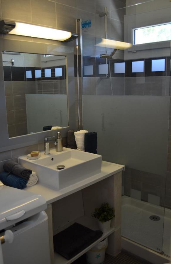 Charmant Appartement A 350M De La Plage Et Du Port Fréjus Zewnętrze zdjęcie