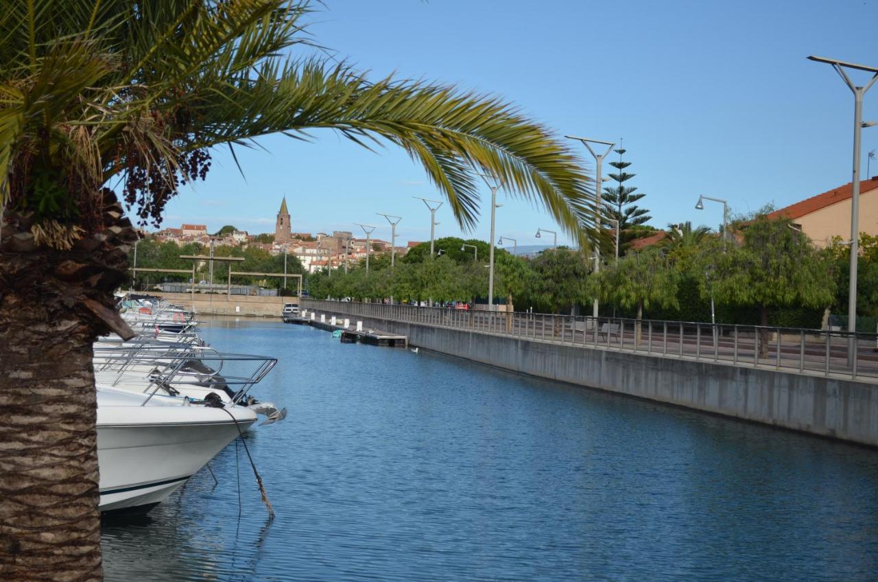 Charmant Appartement A 350M De La Plage Et Du Port Fréjus Zewnętrze zdjęcie